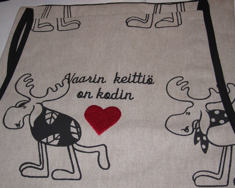 Essut, tunikat, takit Jaanan Ompelimo ja Asuste Ky Essut, tunikat, takit Jaanan Ompelimo ja Asuste Ky