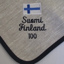 Suomi 100 yhden pepun laudeliina, tumman sininen